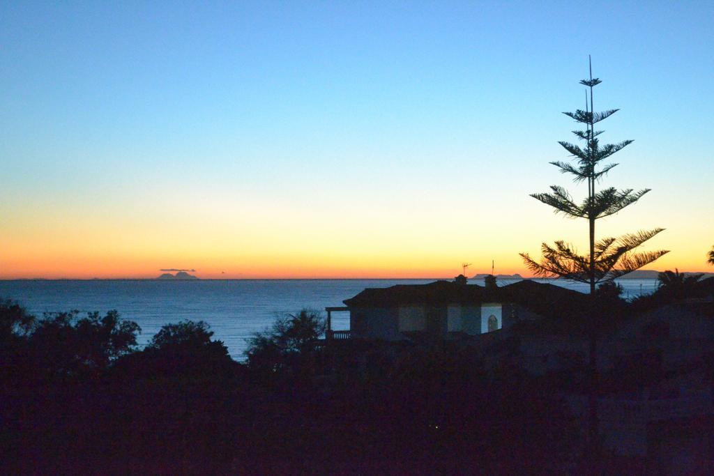 Casa Luz Del Faro Bed & Breakfast Mijas Costa Eksteriør billede